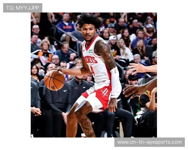 杰伦·格林连连突破，火箭打破僵持